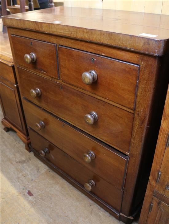 Mahogany round cornered chest of drawers